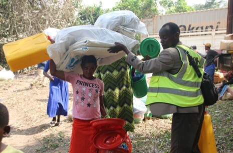 Un ouf de soulagement pour les populations de Sota et de Tekele : une assistance en articles ménagers essentiels distribués par le PPSSP sous appui financier de UNICEF